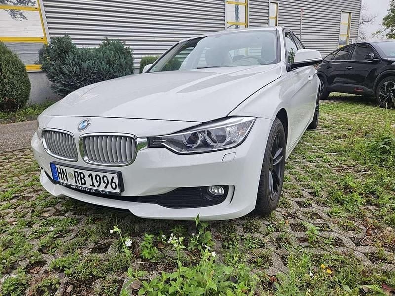 Gebraucht 2013 BMW 320 Efficient Dynamics Limousine | 11.000 € (Fairer Preis) - Bild 1/4