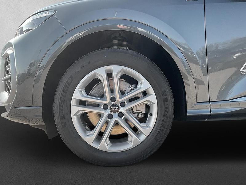 Neu Audi Q5 Advanced 203 PS (149 kW) 2026 Grau SUV