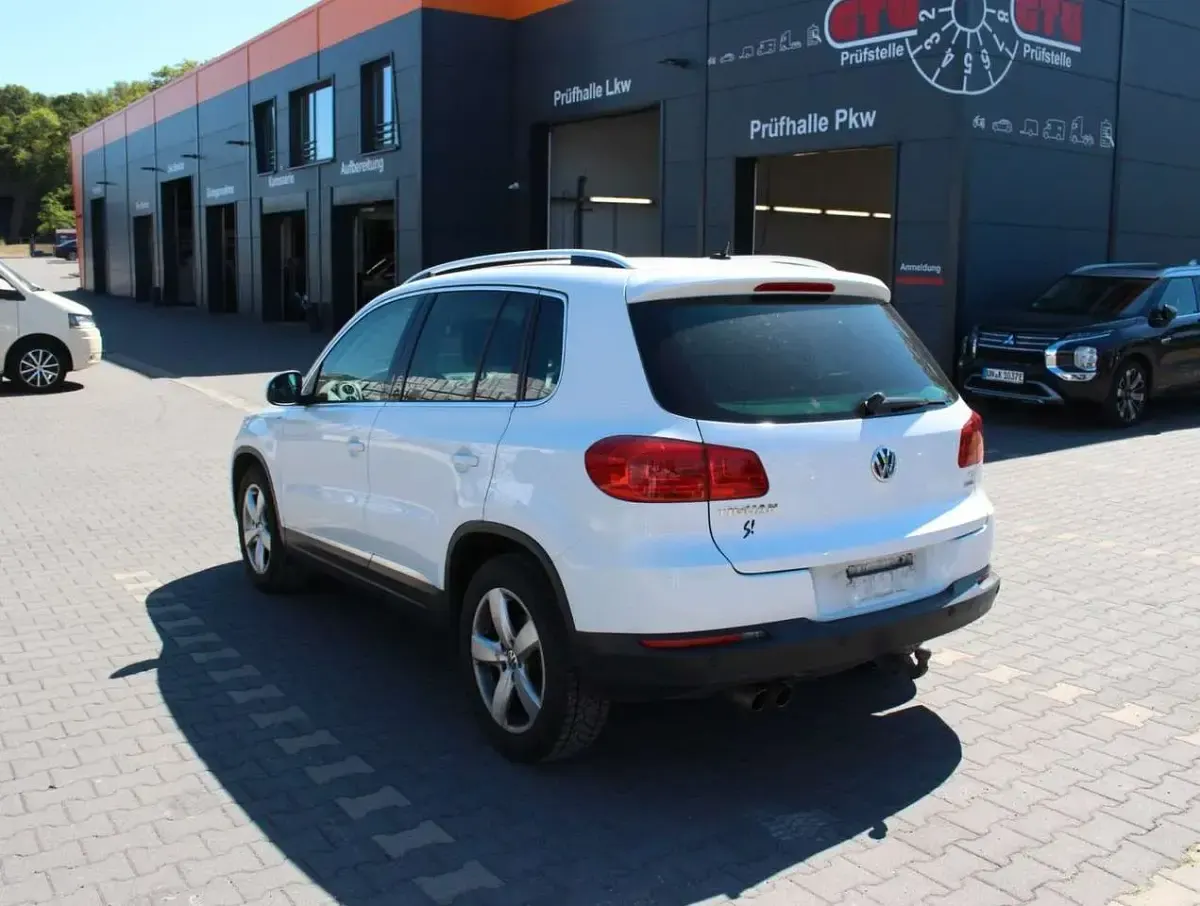 Gebraucht VW Tiguan Sportline 110 PS (80 kW) 2014 Weiß SUV