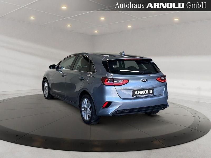 Gebraucht Kia Ceed Vision 136 PS (100 kW) 2019 Silber Kleinwagen