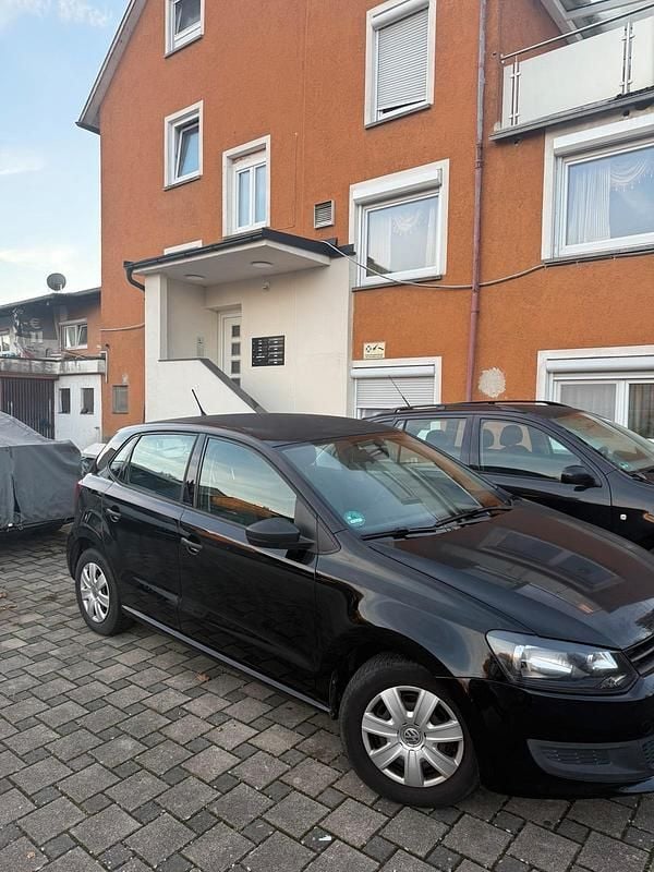 Gebraucht VW Polo 90 PS (66 kW) 2012 Schwarz Kleinwagen