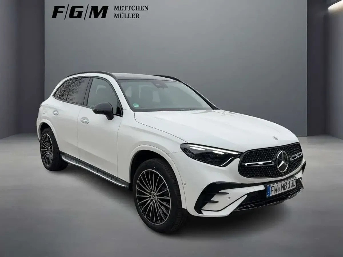 Gebraucht Mercedes GLC300de AMG 197 PS (144 kW) 2026 Unilack polarweiß SUV
