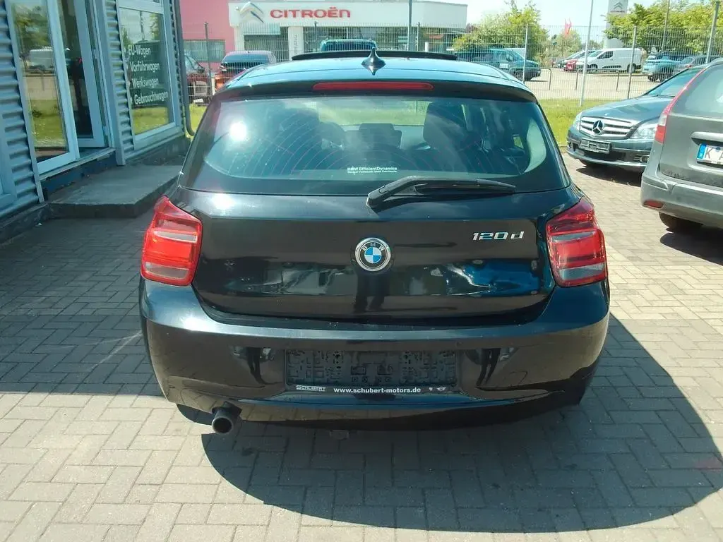 Gebraucht BMW 120 184 PS (135 kW) 2014 Schwarz Kleinwagen