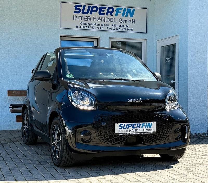 Schwarz Gebraucht 2021 Smart ForTwo Electric Drive Cabrio | 11.990 € (Fairer Preis) - Bild 1/4