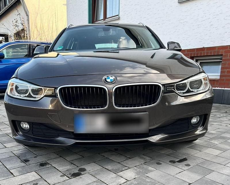 Second-hand BMW 318 143 CP (105 kW) 2015 Maro Break