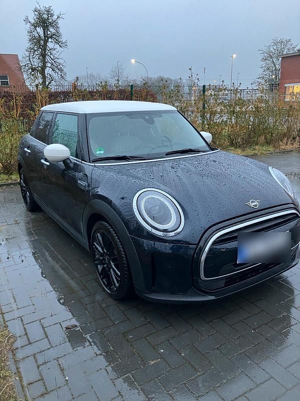 Gebraucht Mini Cooper Classic 136 PS (100 kW) 2023 Schwarz Kleinwagen