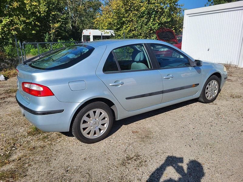 Gebraucht Renault Laguna II 135 PS (99 kW) 2004 Andere farben Limousine