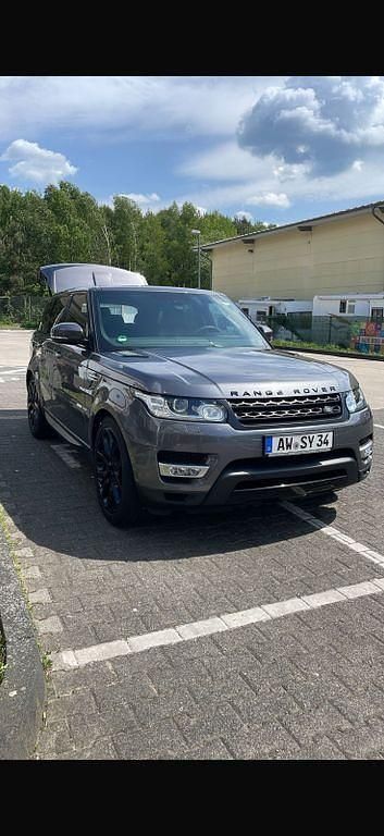 Grau Gebraucht 2017 Land Rover Range Rover Sport HSE SUV | 28.000 € (Guter Preis) - Bild 1/4