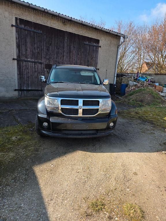 Gebraucht Dodge Nitro SXT 177 PS (130 kW) 2010 Schwarz SUV