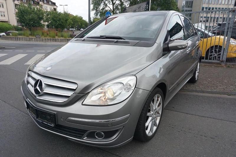 Grau Gebraucht 2006 Mercedes B200 Van / Kleinbus | 3.499 € (Guter Preis) - Bild 1/4