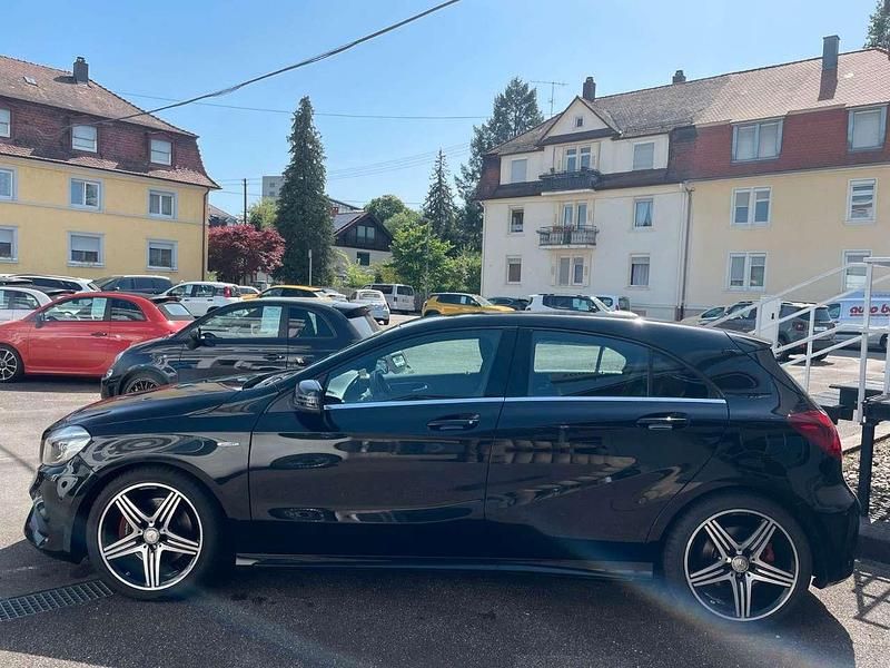 Gebraucht Mercedes A250 218 PS (160 kW) 2016 Kosmosschwarz  metalliclack Limousine