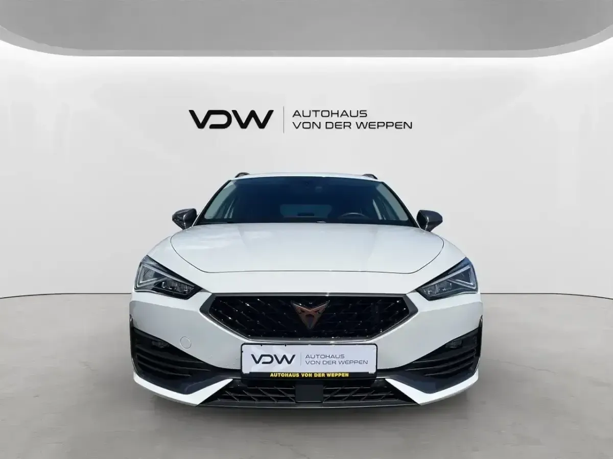 Gebraucht Cupra Leon 150 PS (110 kW) 2023 Weiß Kombi