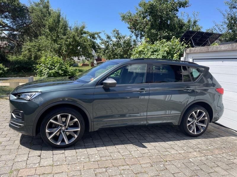 Grün Gebraucht 2020 Seat Tarraco 4Drive SUV | 31.400 € (Fairer Preis) - Bild 1/4