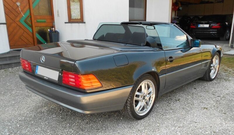 Gebraucht Mercedes SL300 231 PS (169 kW) 1992 Schwarz Cabrio