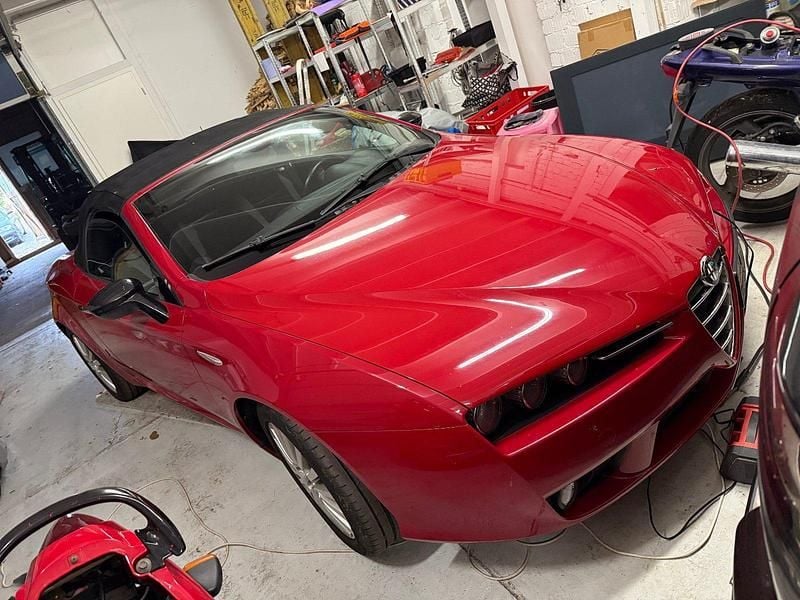 Gebraucht Alfa Romeo Spider 185 PS (136 kW) 2008 Rot Cabrio