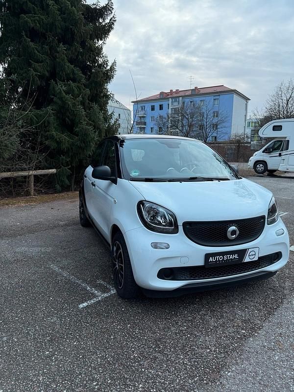 Gebraucht Smart ForFour Basis 71 PS (52 kW) 2019 Weiß Kleinwagen