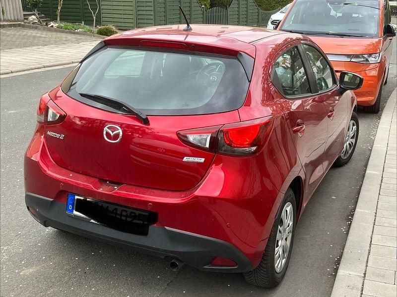 Gebraucht Mazda 2 Touring 75 PS (55 kW) 2019 Rot Limousine