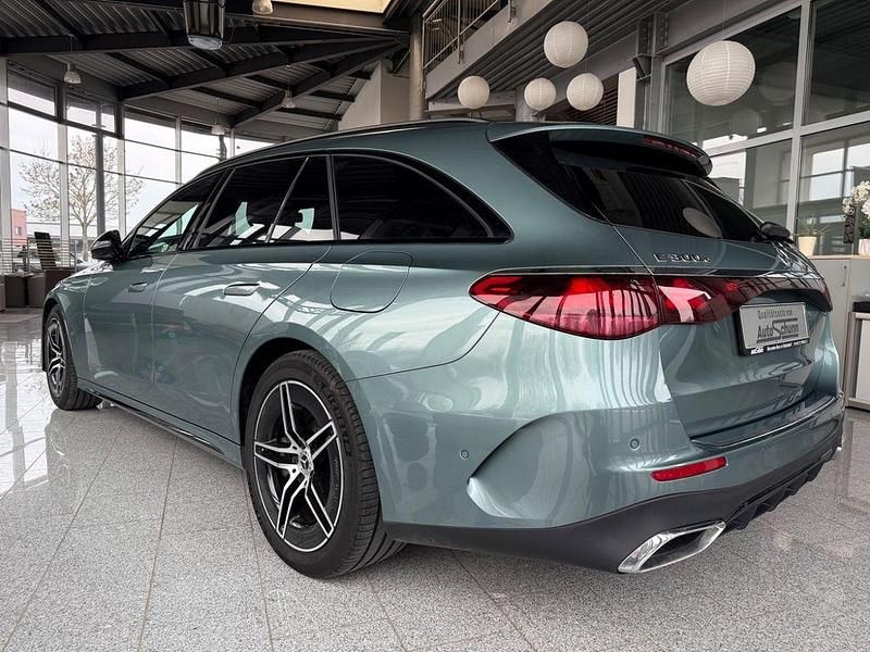 Gebraucht Mercedes E300 AMG 204 PS (150 kW) 2025 Silber Limousine