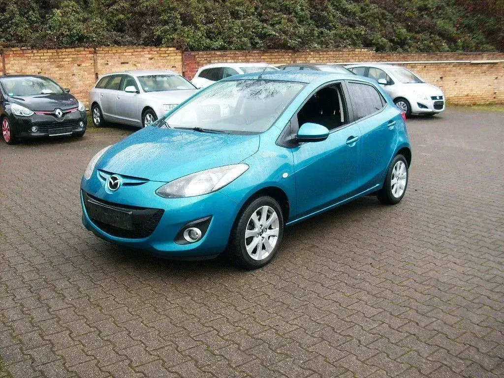 Usata Mazda 2 95 CV (69 kW) 2013 Blu Utilitaria
