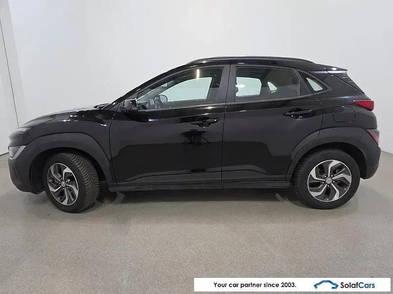 Gebraucht Hyundai Kona 141 PS (103 kW) 2022 Schwarz SUV