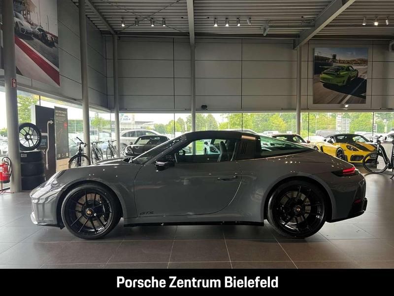 Gebraucht Porsche 992 541 PS (397 kW) 2025 Grau Coupé