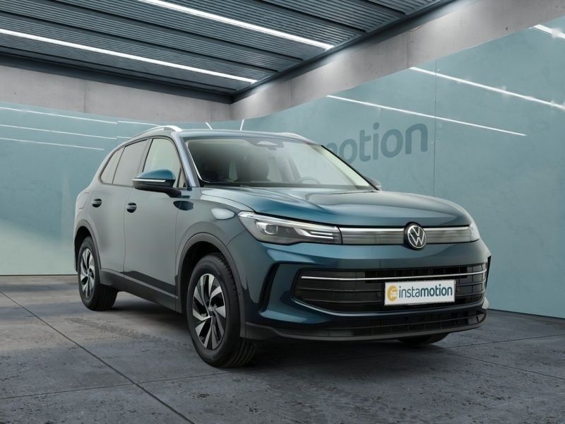 Blau Gebraucht 2024 VW Tiguan Design SUV | 37.250 € (Fairer Preis) - Bild 1/4