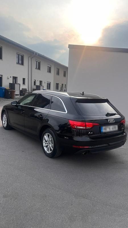 Gebraucht Audi A4 190 PS (139 kW) 2015 Schwarz Kombi