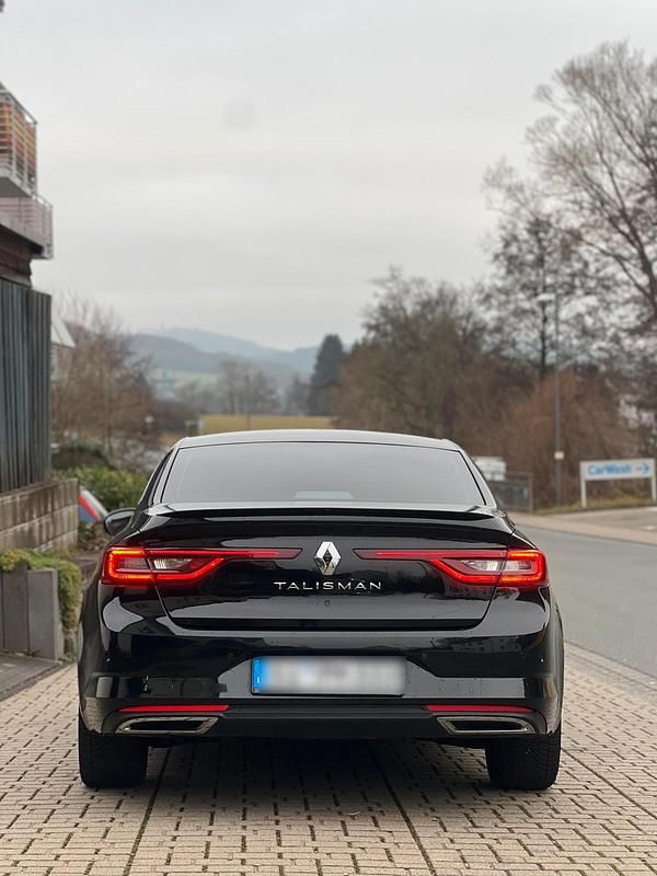 Gebraucht Renault Talisman 160 PS (117 kW) 2016 Schwarz Limousine