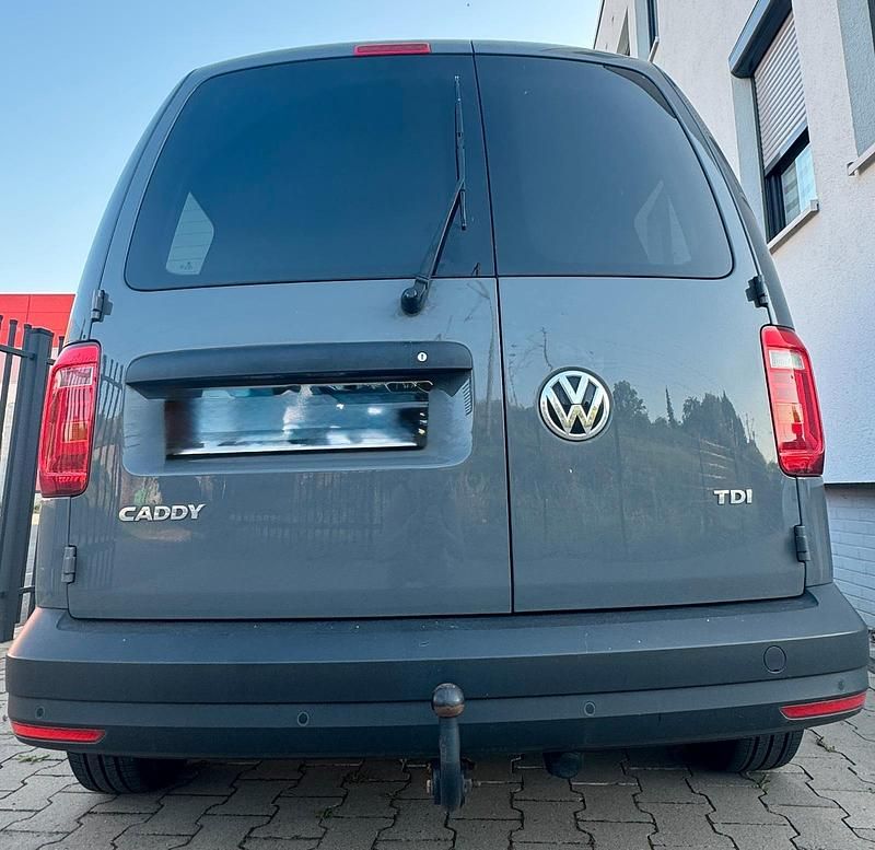 Gebraucht VW Caddy 102 PS (75 kW) 2018 Grau Van / Kleinbus