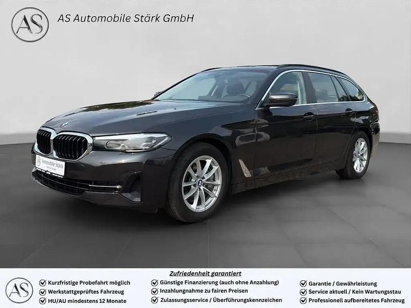 Sophistograu brillanteffekt me Gebraucht 2022 BMW 530 Kombi | 34.950 € (Superpreis) - Bild 1/4