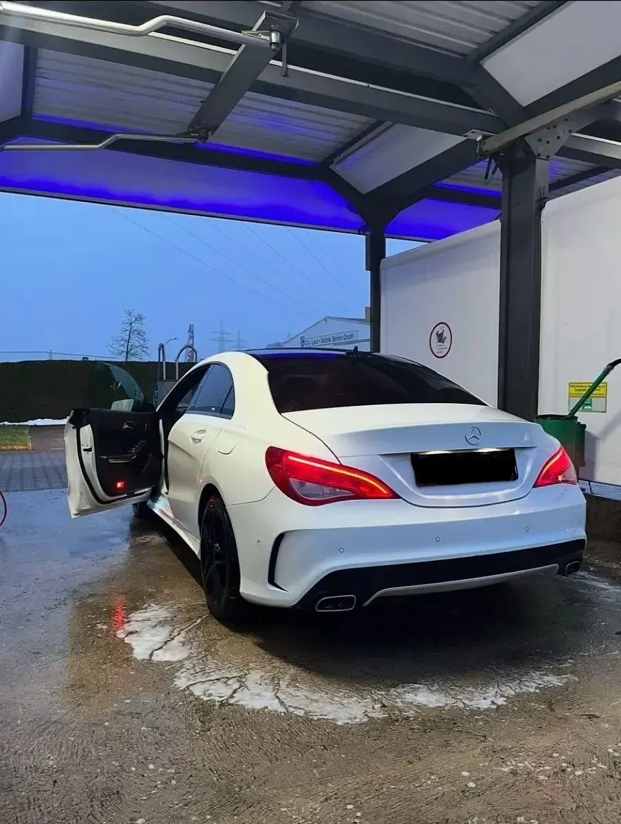 Gebraucht Mercedes CLA200 AMG line 156 PS (114 kW) 2013 Weiß Coupé