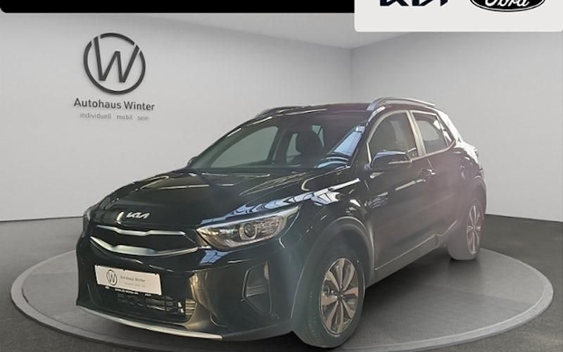 Schwarz Neu 2025 Kia Stonic Vision SUV | 22.990 € (Fairer Preis) - Bild 1/4