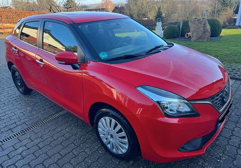 Gebraucht Suzuki Baleno Comfort 111 PS (81 kW) 2018 Rot Limousine