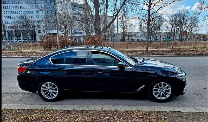 Gebraucht BMW 520 184 PS (135 kW) 2018 Schwarz Limousine