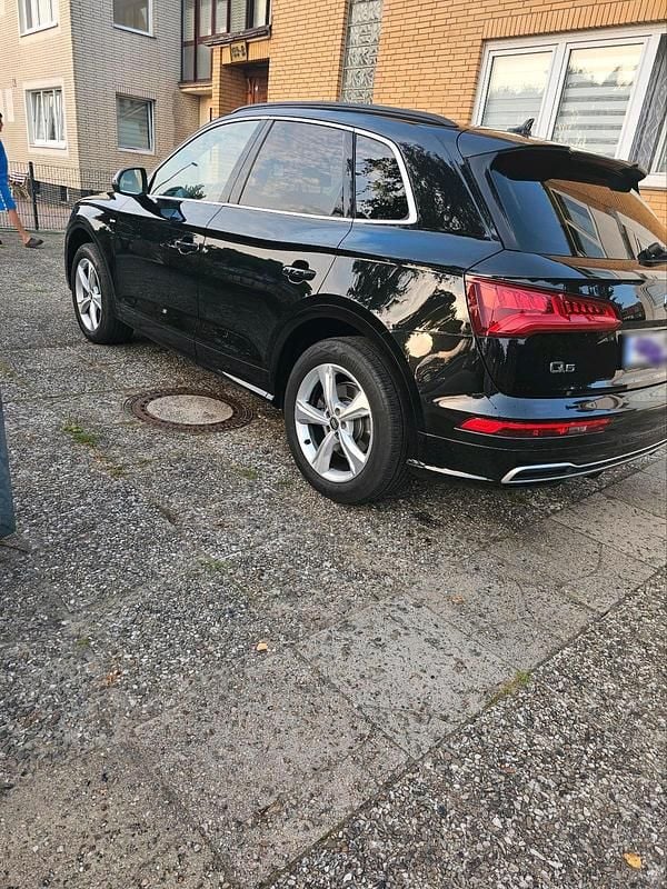 Gebraucht Audi Q5 Sport 190 PS (139 kW) 2017 Schwarz SUV