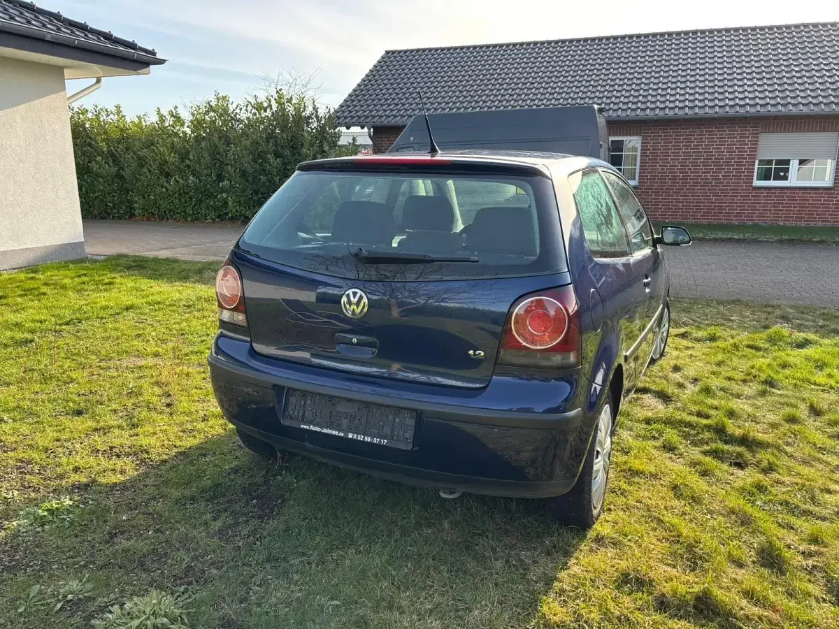 Gebraucht VW Polo Comfortline 64 PS (47 kW) 2006 Blau Limousine