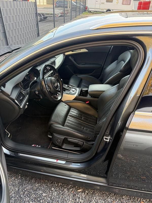 Gebraucht Audi A6 Ambiente 272 PS (200 kW) 2015 Grau Kombi