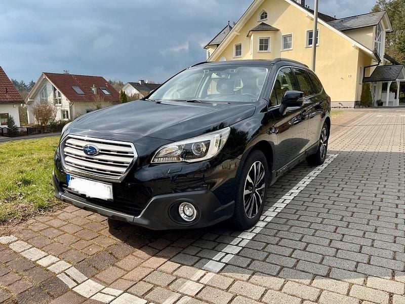 Schwarz Gebraucht 2015 Subaru Outback SUV | 11.500 € (Teuer) - Bild 1/4