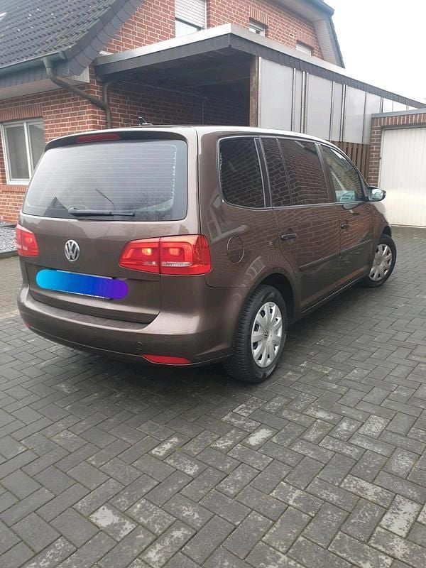 Gebraucht VW Touran 105 PS (77 kW) 2015 Braun Van / Kleinbus