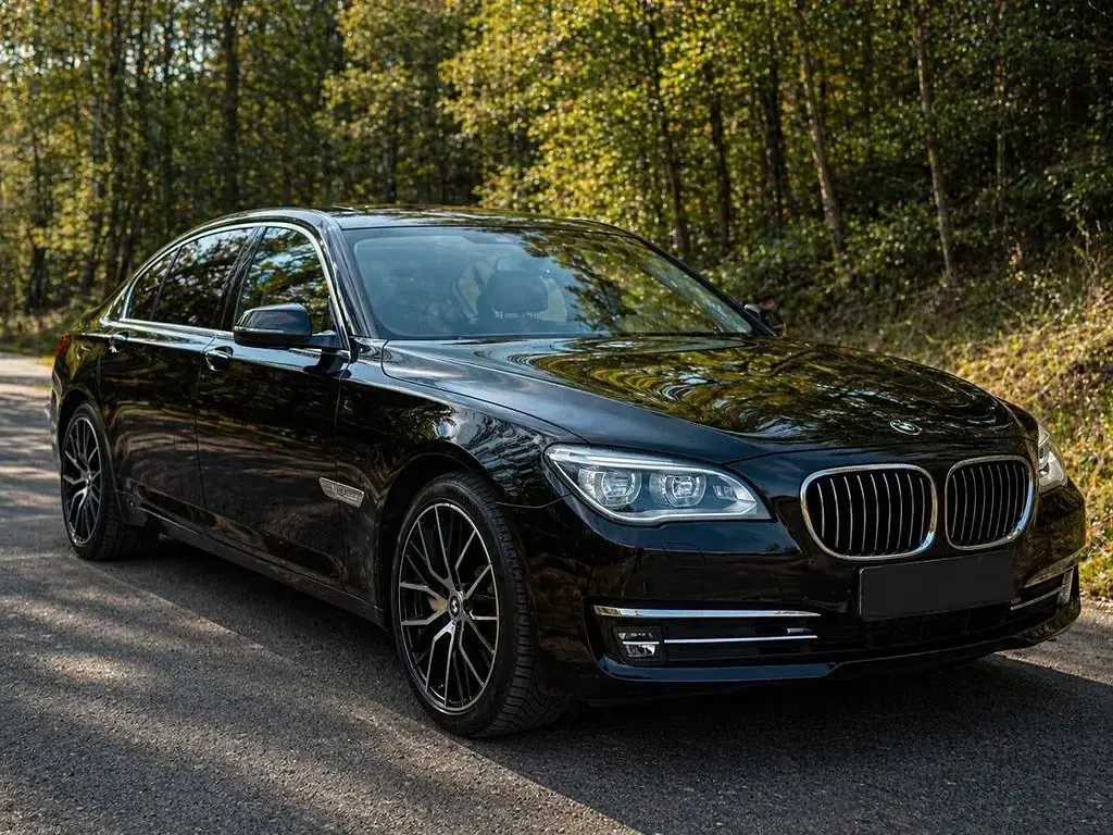 Gebraucht BMW 730L 258 PS (189 kW) 2013 Schwarz Limousine