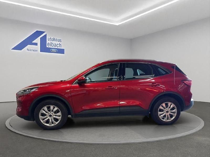 Używany Ford Kuga Cool & Connect 150 KM (110 kW) 2020 Czerwony SUV