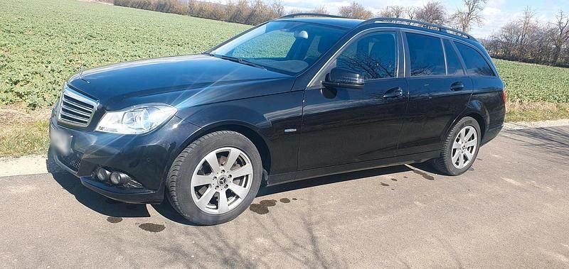 Gebraucht Mercedes C200 136 PS (100 kW) 2011 Schwarz Kombi