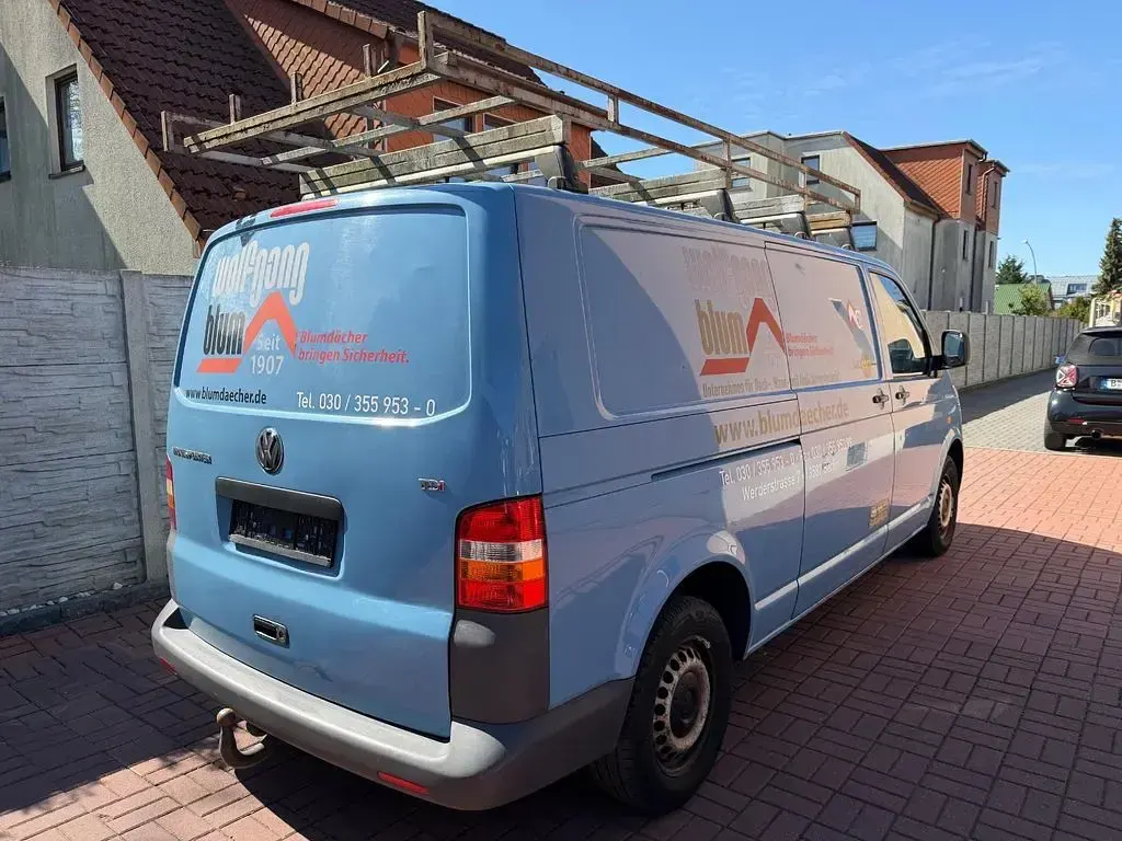 Second-hand VW Transporter 102 CP (75 kW) 2007 Albastru Van