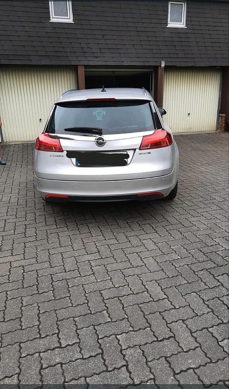 Gebraucht Opel Insignia 135 PS (99 kW) 2011 Silber Kombi