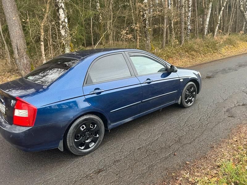 Gebraucht Kia Cerato 105 PS (77 kW) 2004 Blau Kombi