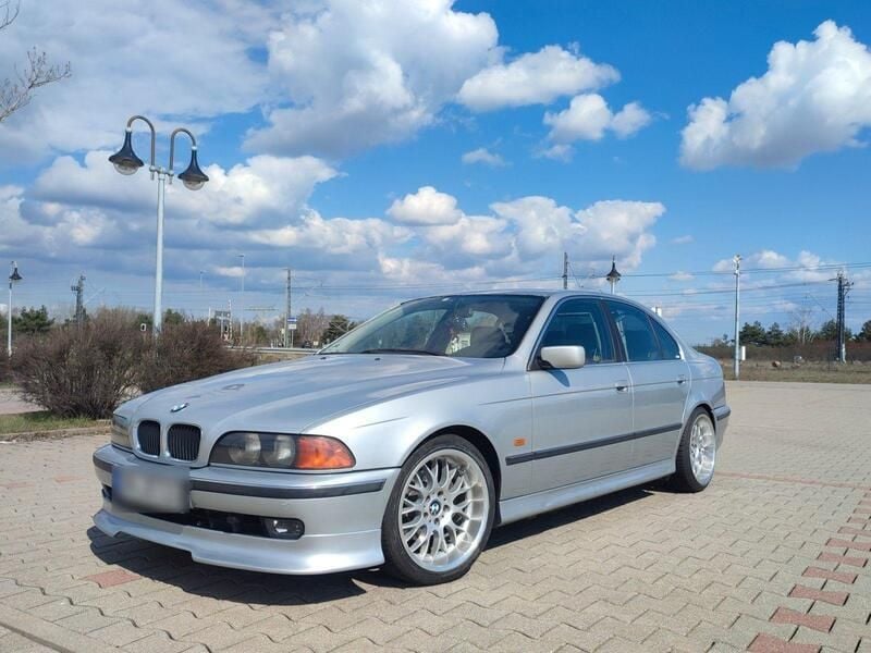 Silber Gebraucht 1996 BMW 520 Limousine | 2.200 € - Bild 1/4
