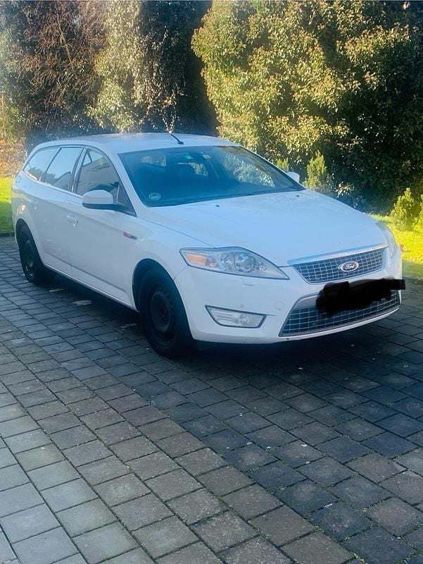 Gebraucht Ford Mondeo Titanium 175 PS (128 kW) 2009 Weiß Kombi