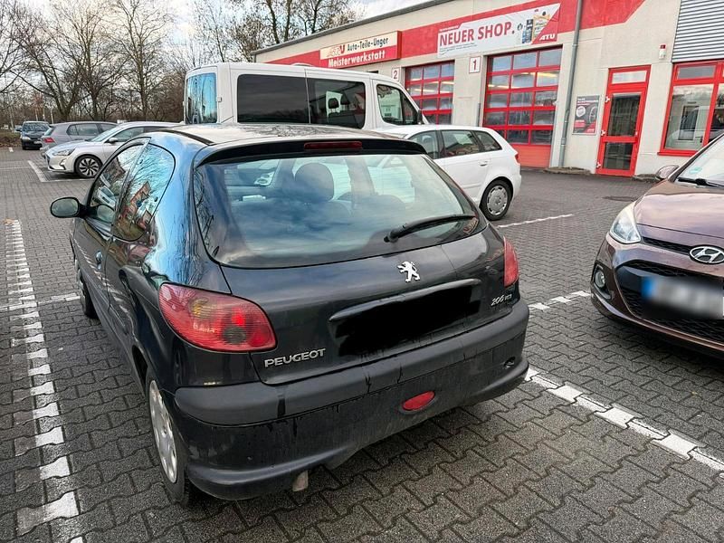Gebraucht Peugeot 206 68 PS (50 kW) 2006 Schwarz Kleinwagen