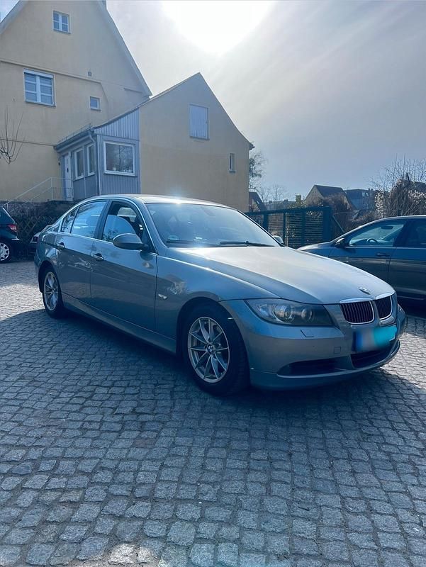 Gebraucht BMW 325 218 PS (160 kW) 2006 Limousine