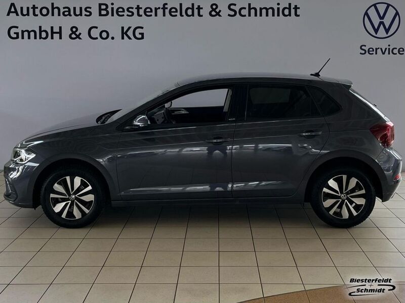 Grau Gebraucht 2024 VW Polo Move Limousine | 24.190 € (Etwas zu teuer) - Bild 1/4